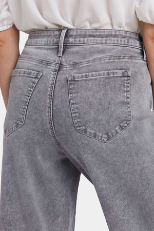 Click here to shop women's grey jeans
