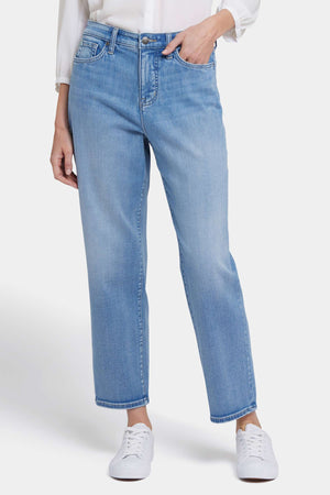 Click here to shop women's super high rise jeans