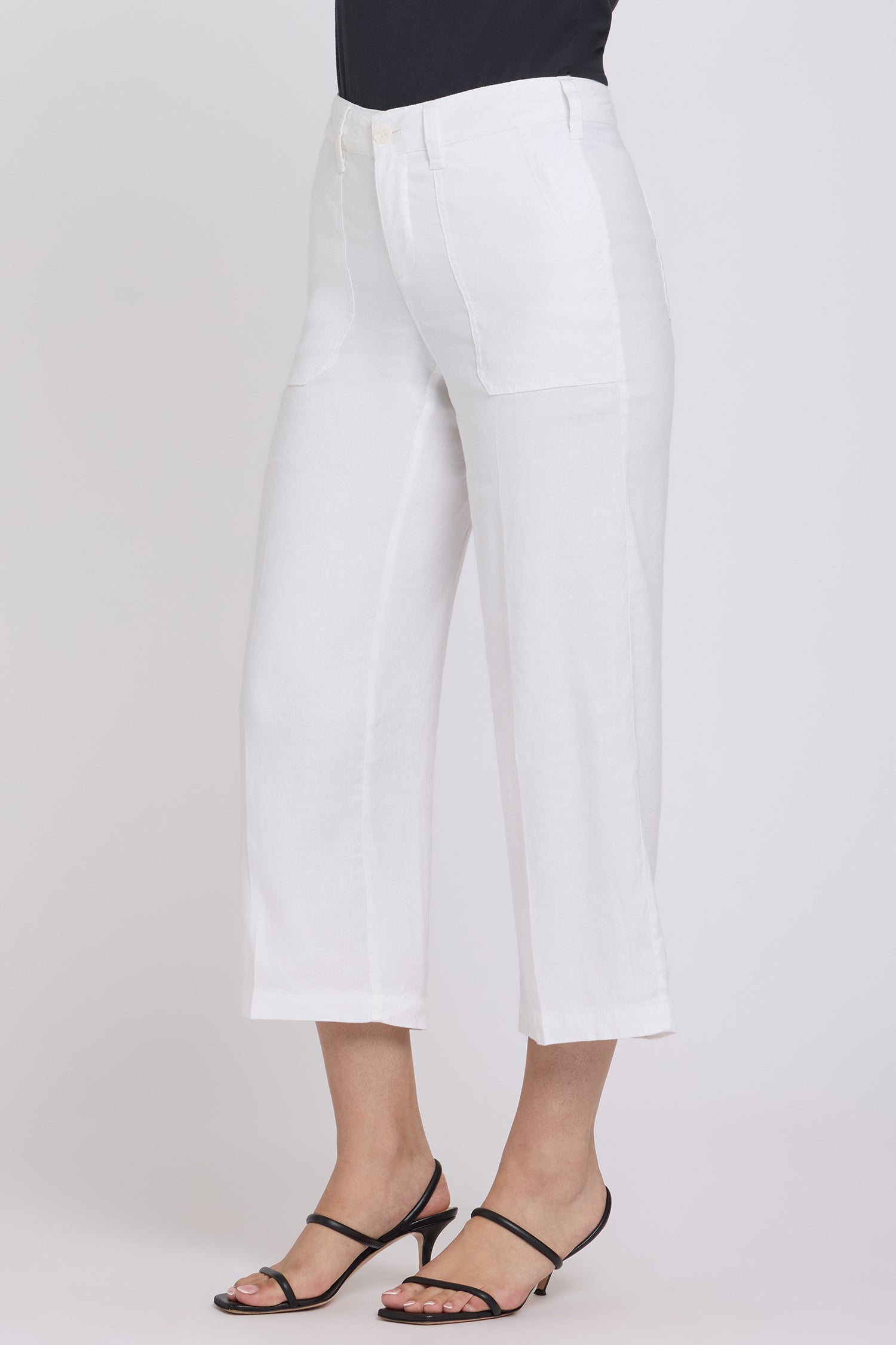 NYDJ Women's Wide Leg Cargo Capri Pants - Optic White - Size 18 NYDJ Women's Wide Leg Cargo Capri Pants - Optic White - Size 18