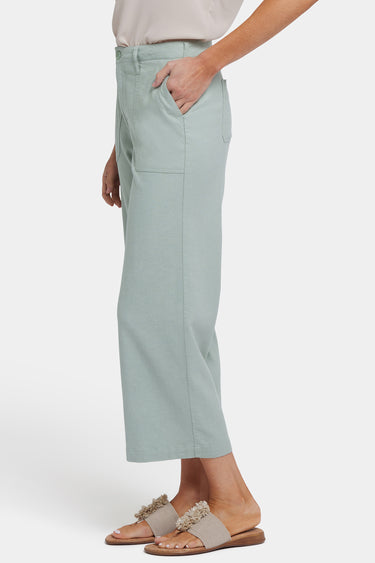 NYDJ Wide Leg Cargo Capri Pants In Stretch Linen - Tomatillo