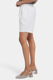 NYDJ Breezy Bermuda Shorts In Stretch Linen - White