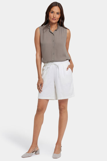 NYDJ Breezy Bermuda Shorts In Stretch Linen - White