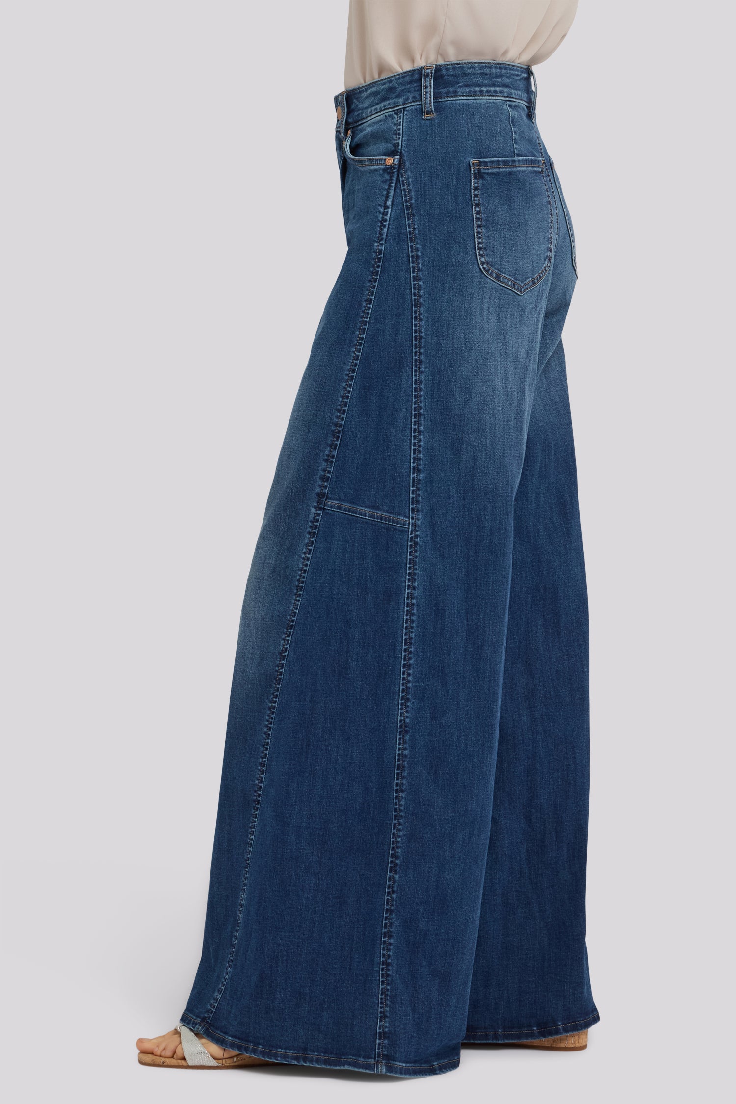 Nova Super Wide Leg Jeans In Cool Embrace® Denim With Side Gussets
