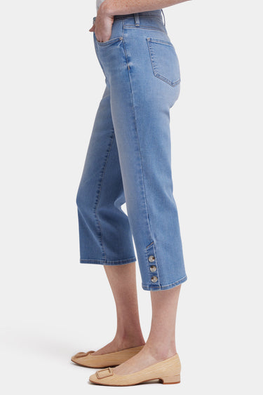 NYDJ Joni Relaxed Capri Jeans With High Rise And Side Button Plackets - Salamanca Sun