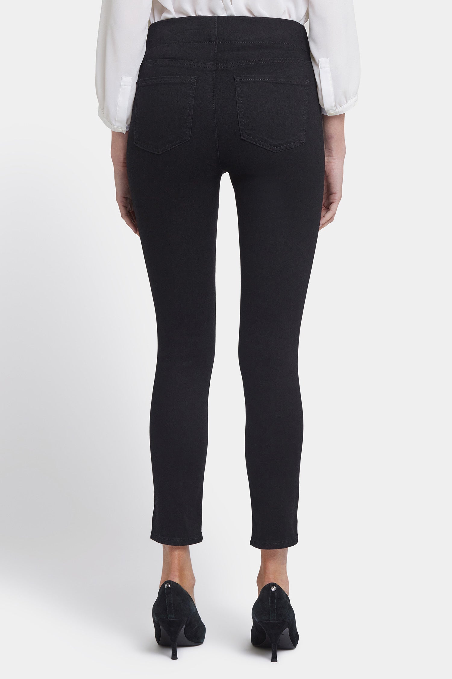 送料無料 いくらから Black - Slits Side With Jeans Pull-On Ankle Skinny Black NYDJ | トップス