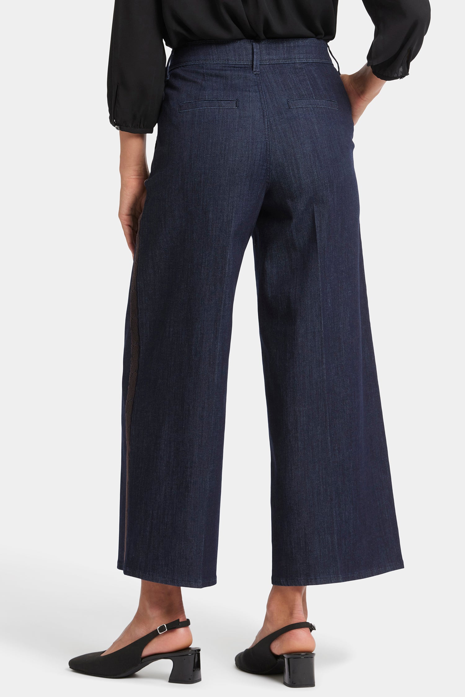 Mona Wide Leg Trouser Jeans With High Rise And Side Seam