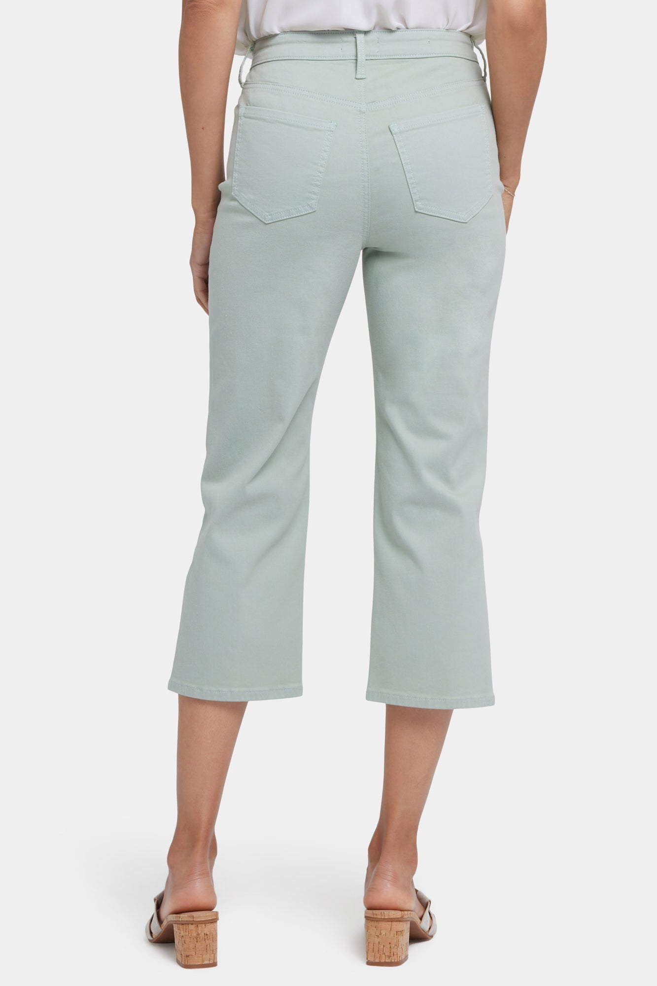 NYDJ Joni Relaxed Capri Jeans With High Rise - Tomatillo