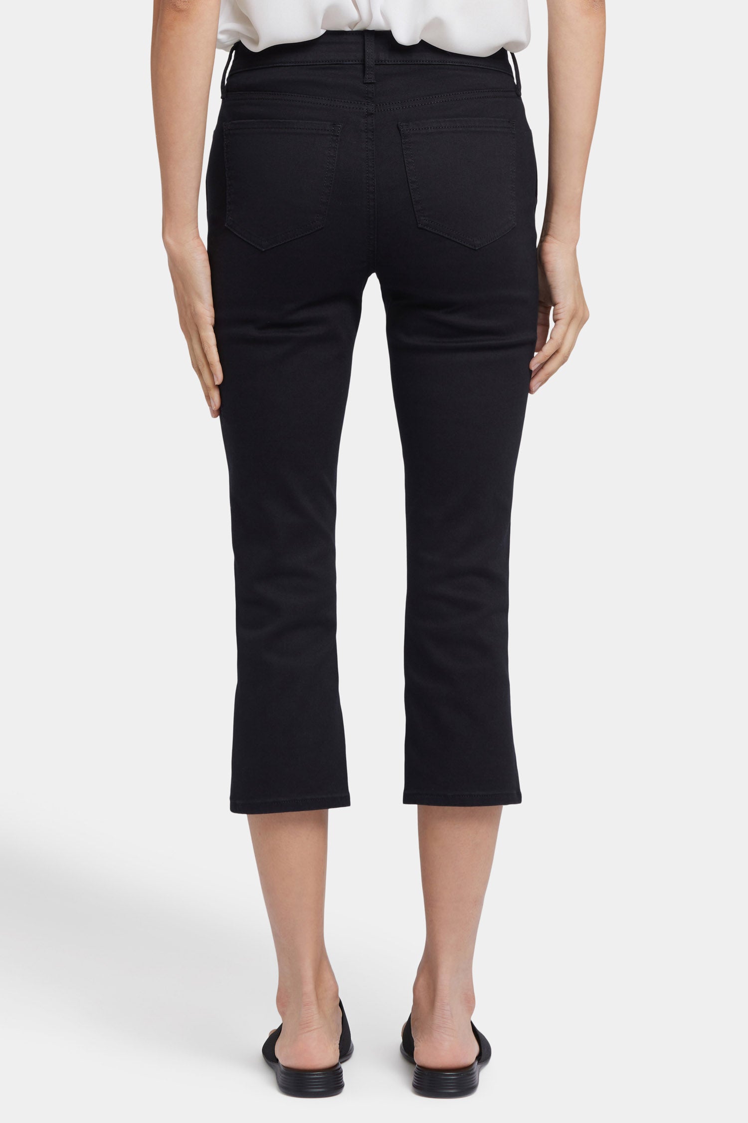 Chloe Capri Jeans With Side Slits - Black Black | NYDJ
