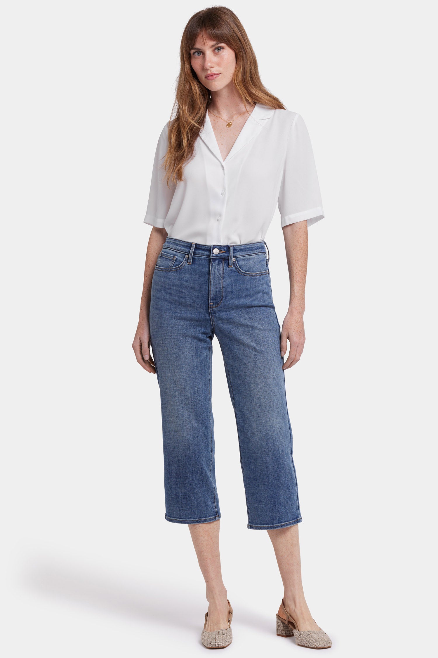 (取寄) エヌワイディージェイ レディース ジョニ リラックスド-フィット カプリ ジーンズ イン マヨルカ ベイ NYDJ women Joni Relaxed Capri Jeans in Majorca Bay Majorca Bay MGTB8640_MAJBY_1.jpg?v=1737762988