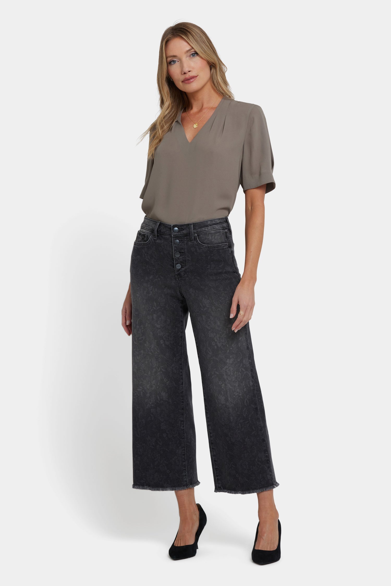 Teresa Wide Leg Ankle Jeans With High Rise And Frayed Hems