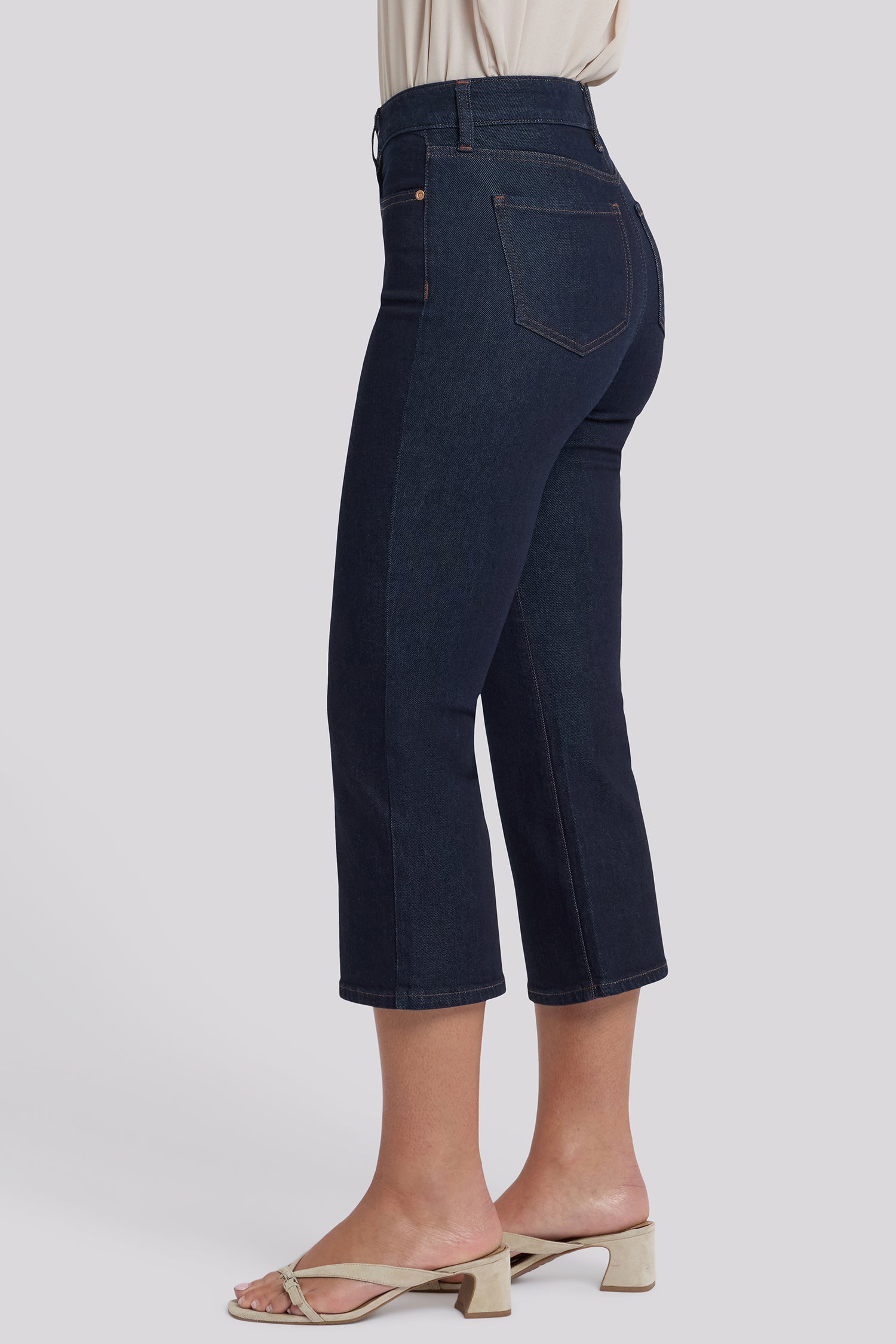 美品✨Maison Margiela CROPPED KICK-FLARE Monica Kick Flare Crop Jeans With High Rise - Magical Blue | NYDJ