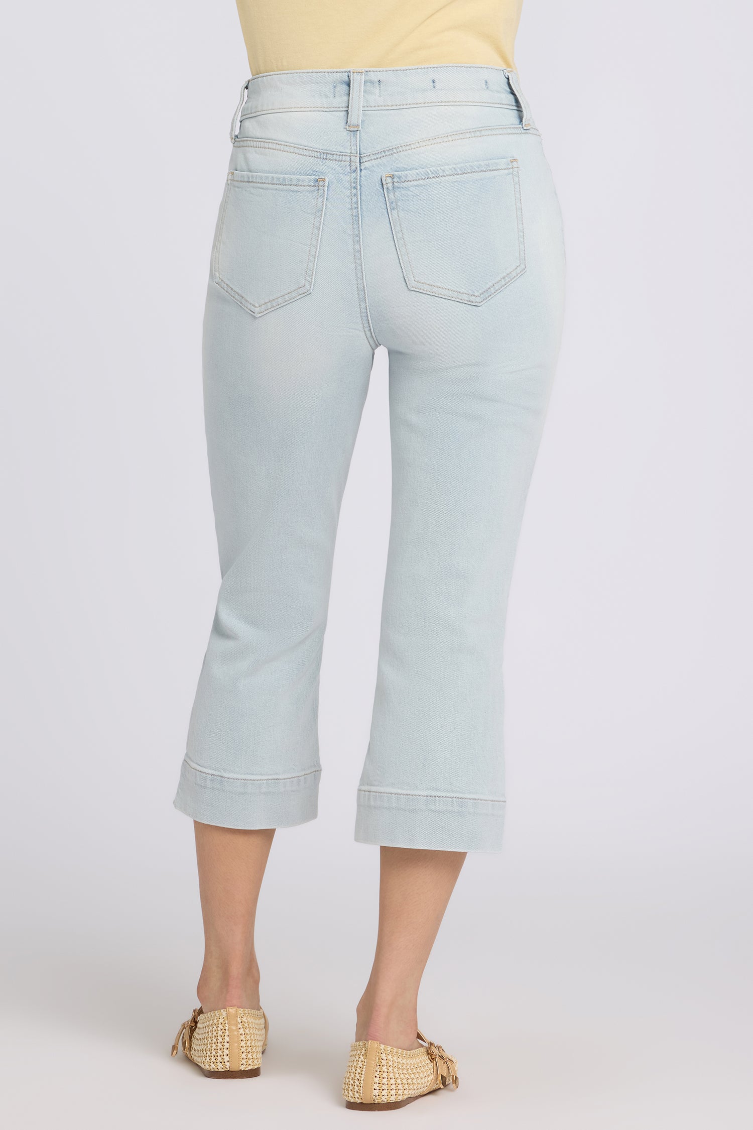 Woen's NYDJ Petite arilyn Crop Cuff Jeans in Optic White | Zappos.co Woen's NYDJ Petite arilyn Crop Cuff Jeans in Optic White | Zappos.co