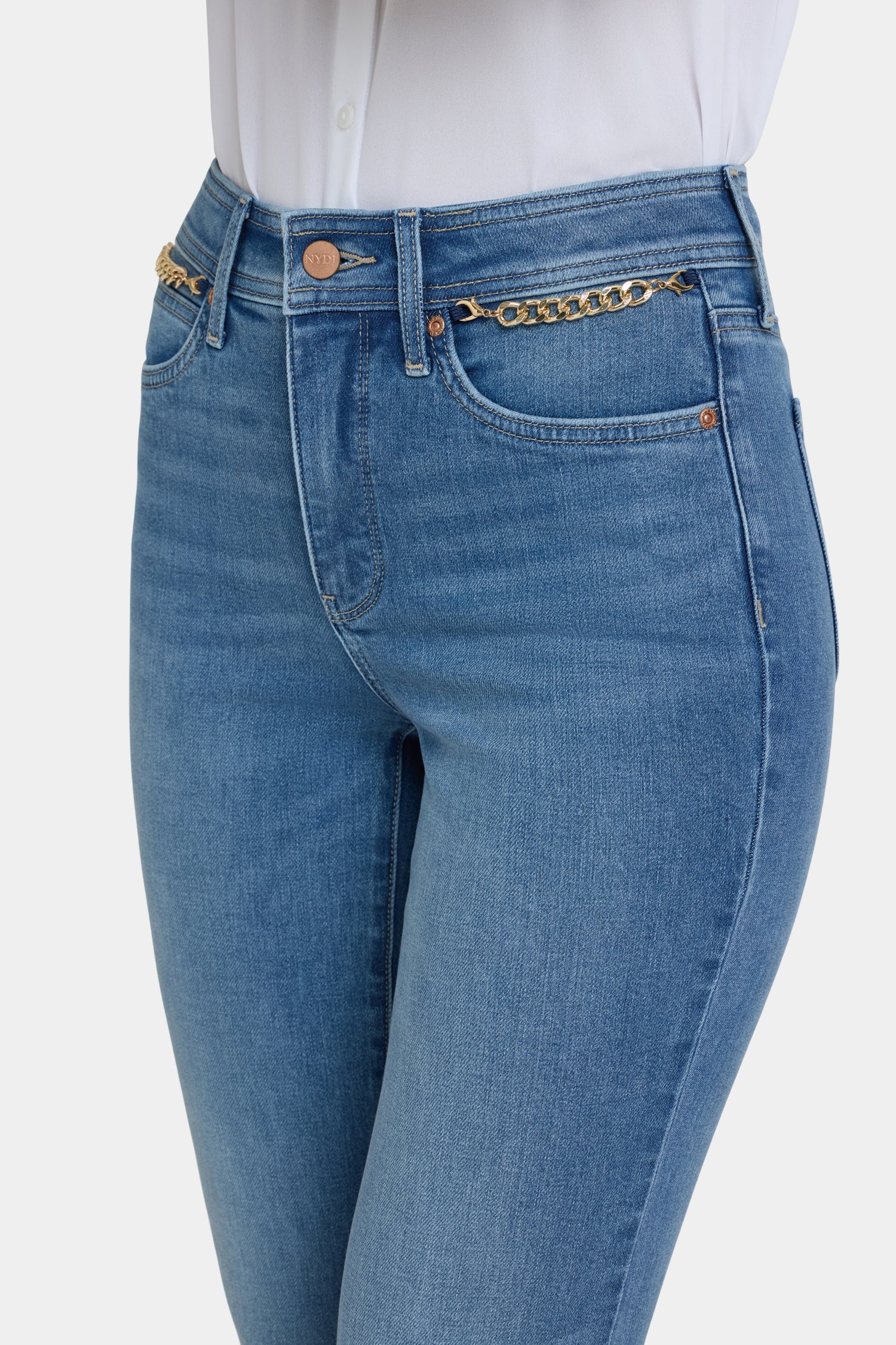 Marilyn Straight Jeans With High Rise, Gold Chains And 31