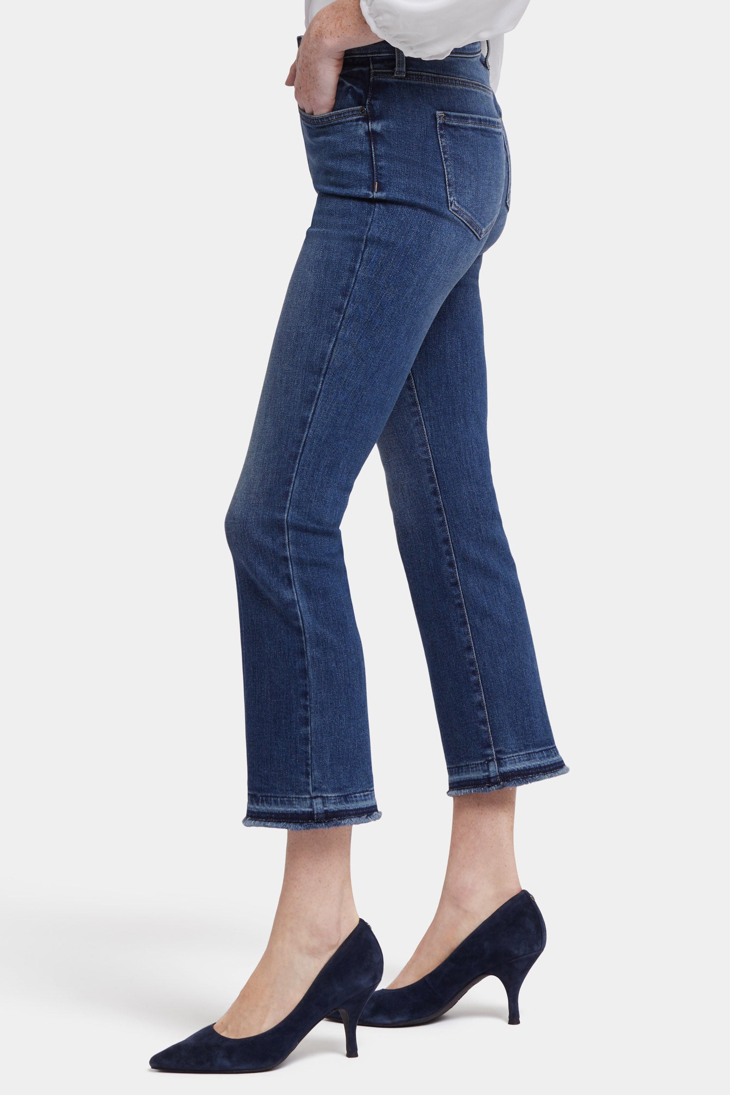 Billie Mini Bootcut Ankle Jeans With High Rise And Frayed Released