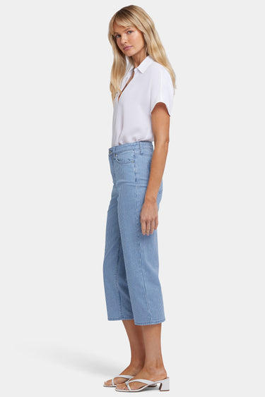 NYDJ Joni Relaxed Capri Jeans With High Rise - Villa Vista Stripe