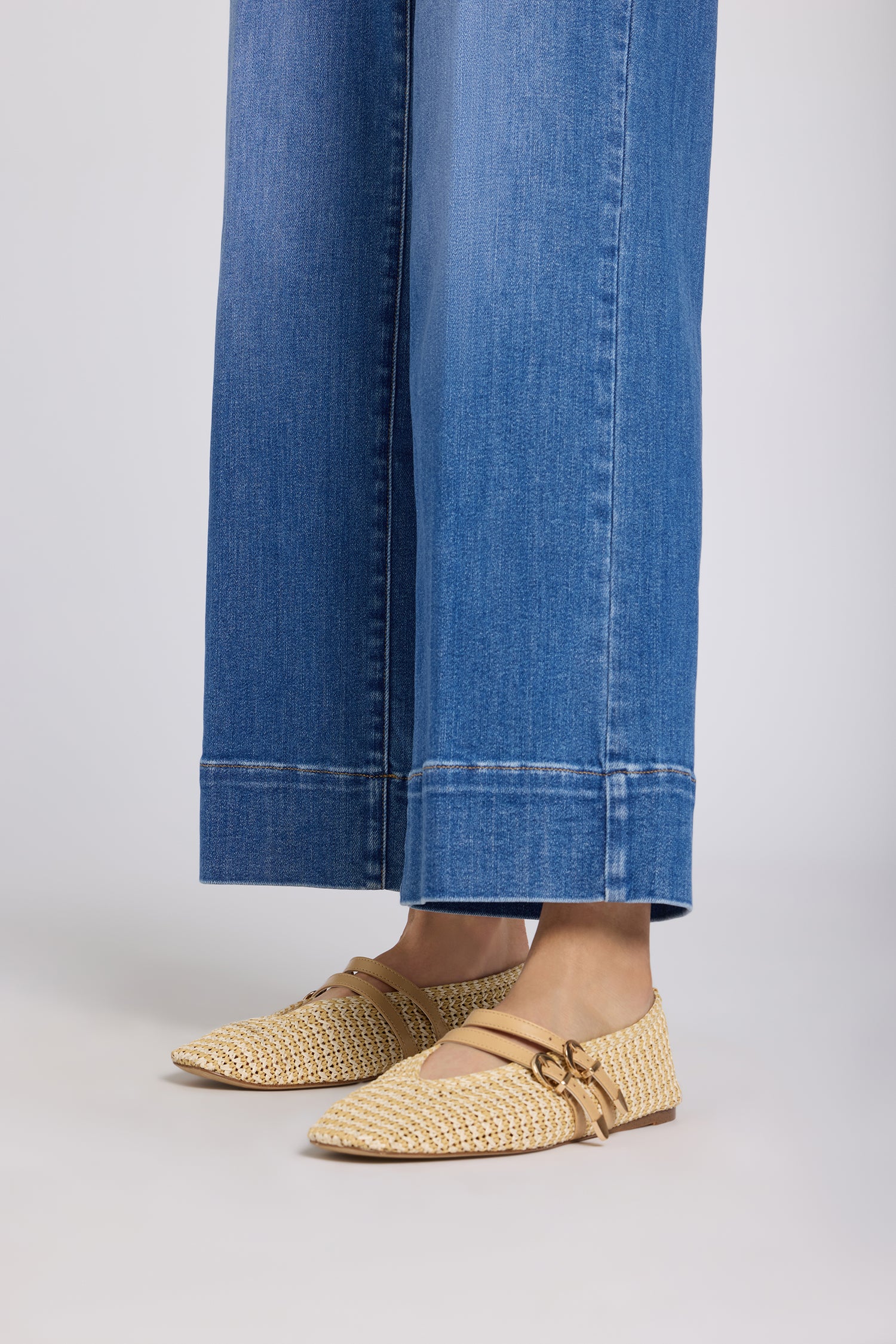 Teresa Wide Leg Ankle Jeans With 3
