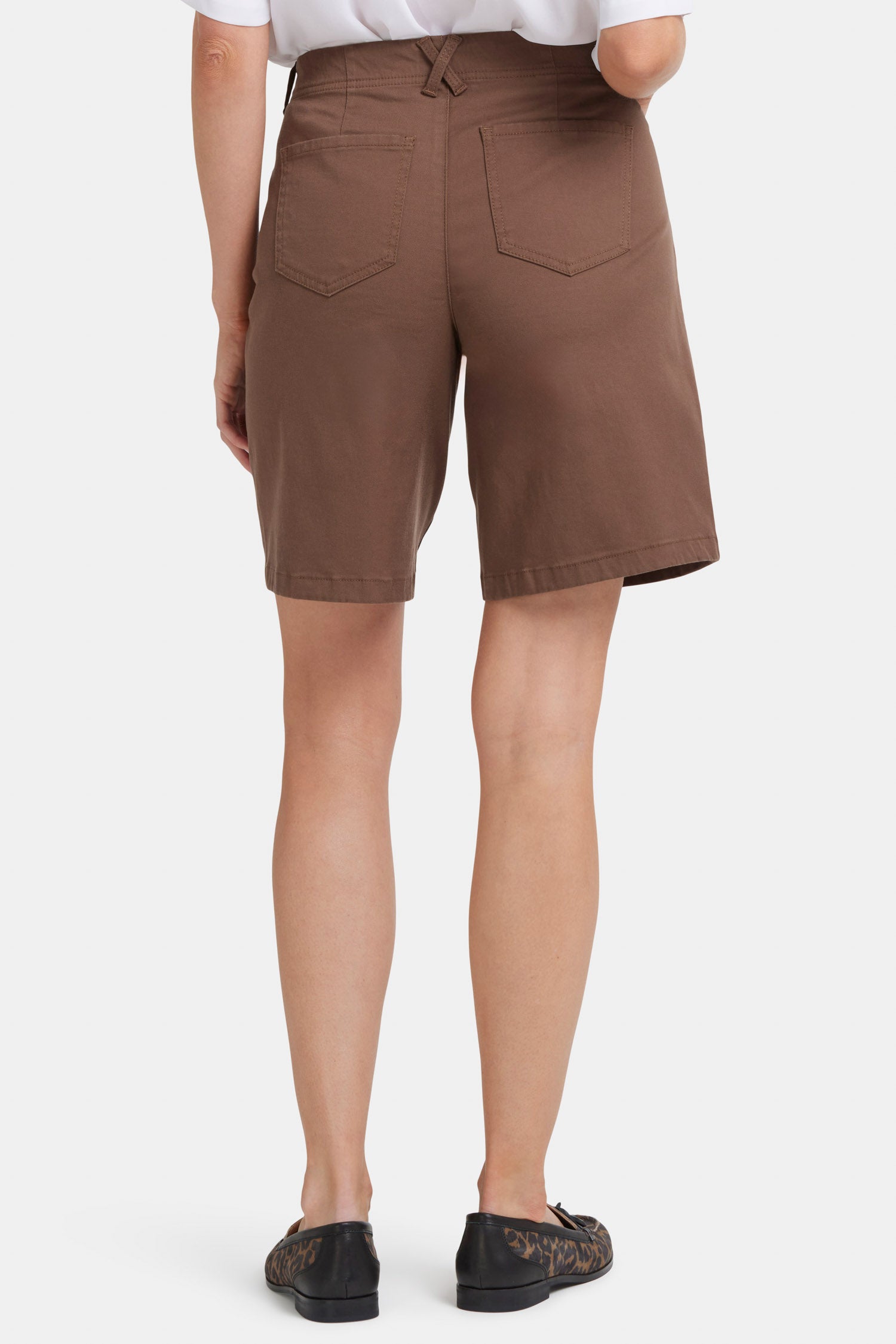 5 Pocket Bermuda Shorts In Stretch Twill - Mocha Brown | NYDJ