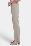 NYDJ Barbara Bootcut Trouser Pants In Stretch Twill - Saddlewood