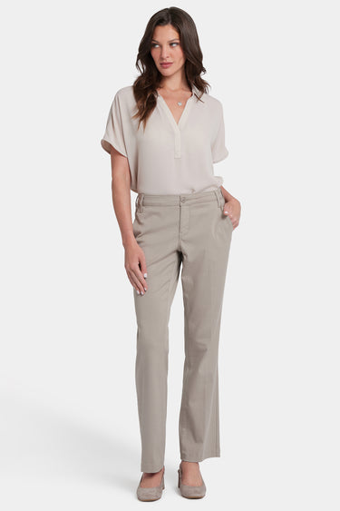 NYDJ Barbara Bootcut Trouser Pants In Stretch Twill - Saddlewood