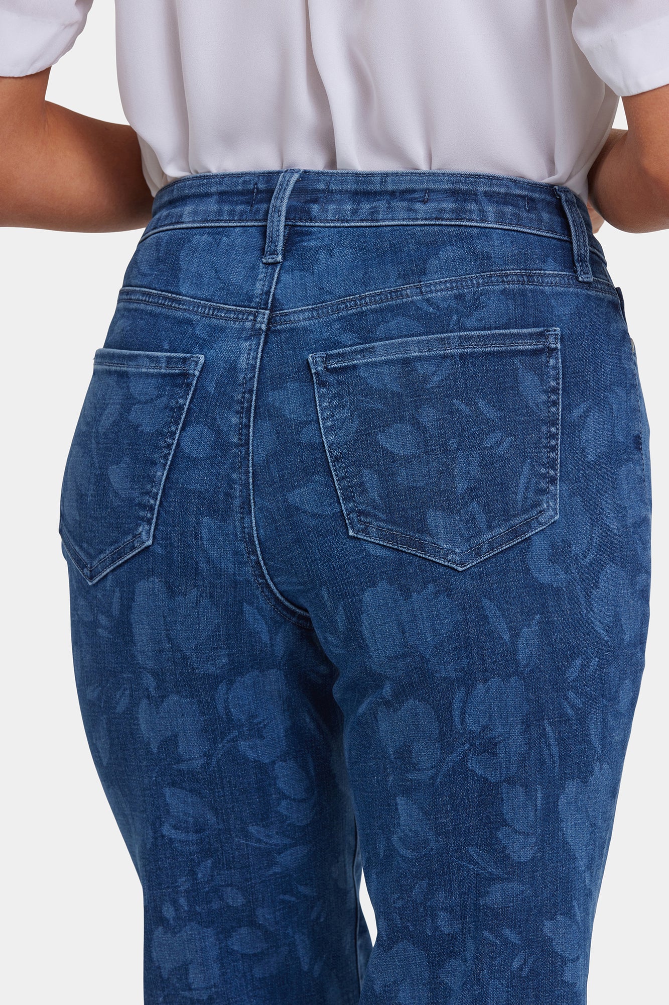 NYDJ Joni Relaxed Capri Jeans In Petite With High Rise - Indigo Bella