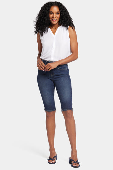 NYDJ Sophie Bike Capri Jeans In Petite With Riveted Side Slits - Lotus Gardens