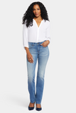 NYDJ Marilyn Straight Jeans In Petite - Maele