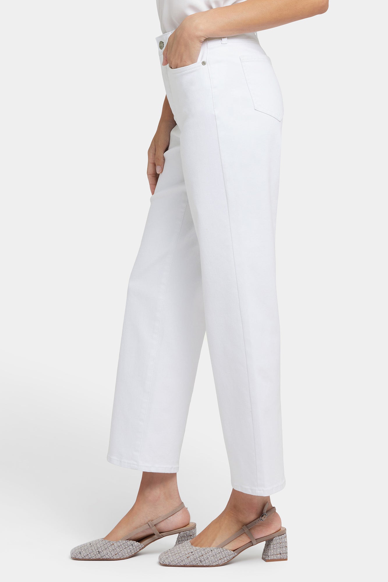 NYDJ Bailey Relaxed Straight Ankle Jeans In Petite In Cool Embrace® Denim With High Rise - Optic White
