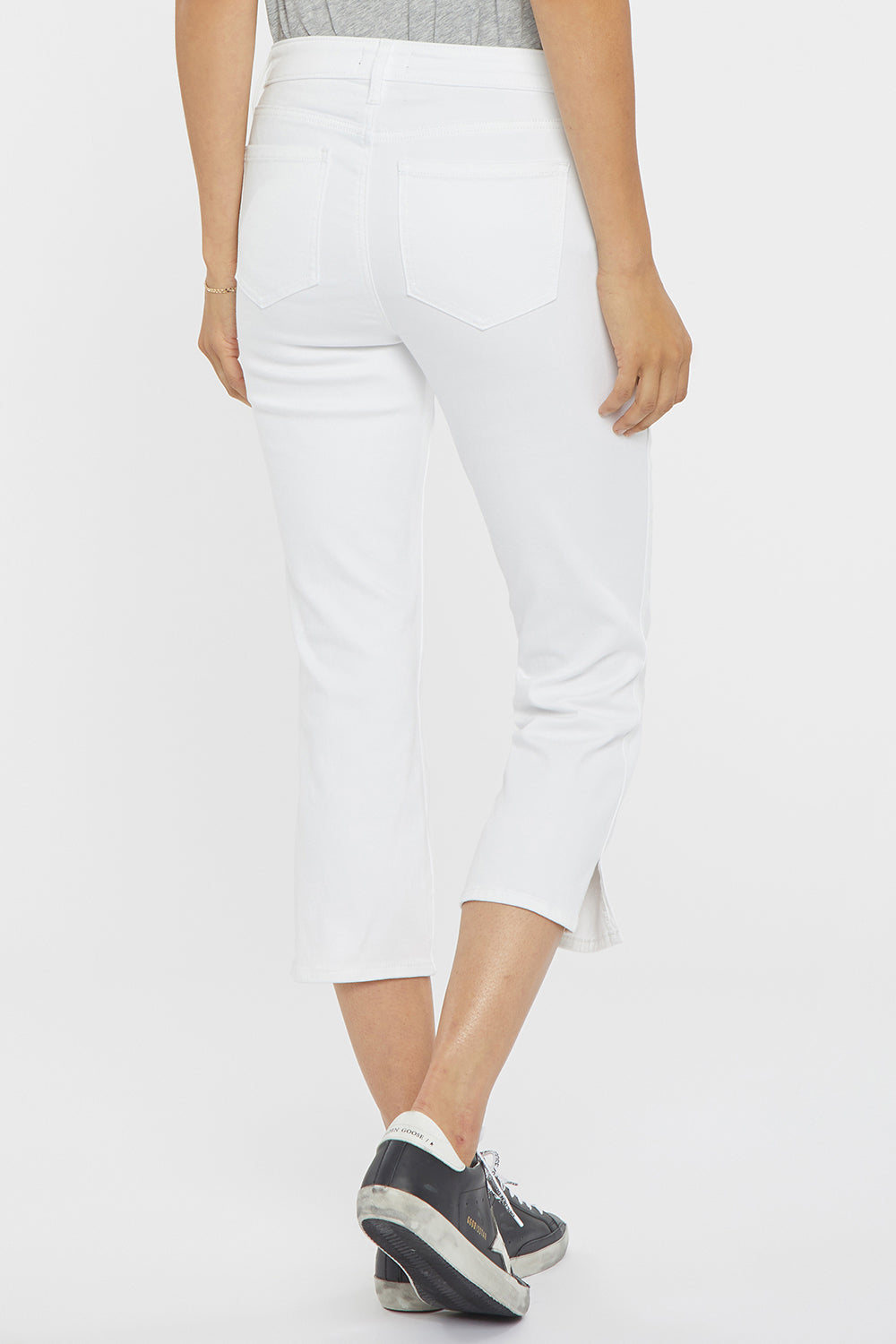 NYDJ Chloe Capri Jeans In Petite With Side Slits - Optic White