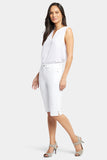 NYDJ Sophie Bike Capri Jeans In Petite With Riveted Side Slits - Optic White
