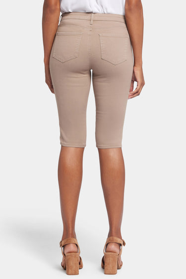 NYDJ Sophie Bike Capri Jeans In Petite With Riveted Side Slits - Saddlewood
