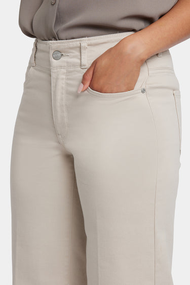 NYDJ Brigitte Wide Leg Capri Jeans In Petite With High Rise - Feather