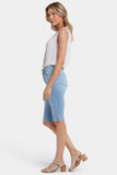 NYDJ Sophie Bike Capri Jeans In Petite With Riveted Side Slits - Canary Beach