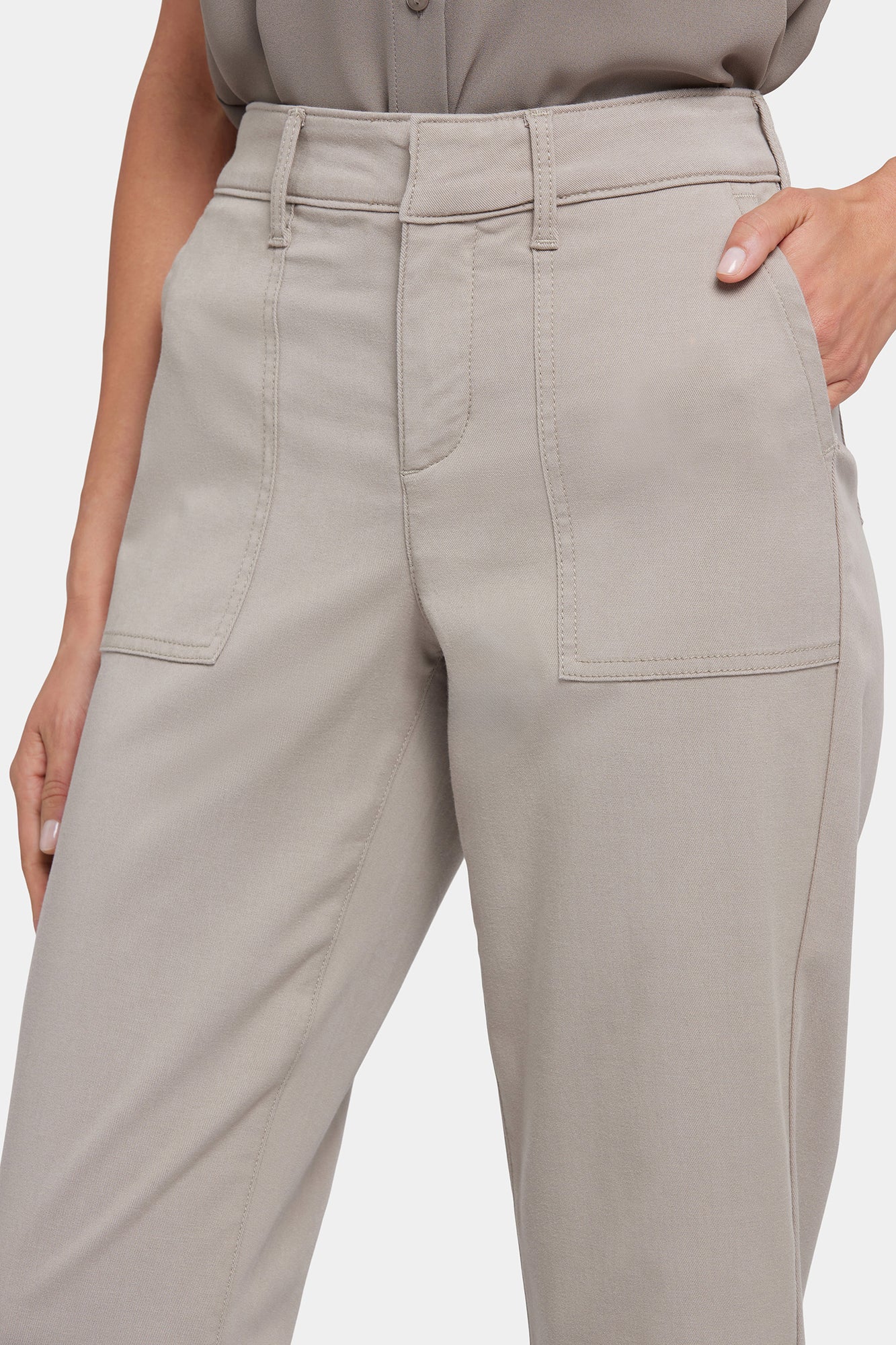 NYDJ Utility Pants In Petite In Stretch Twill With High Rise - Saddlewood