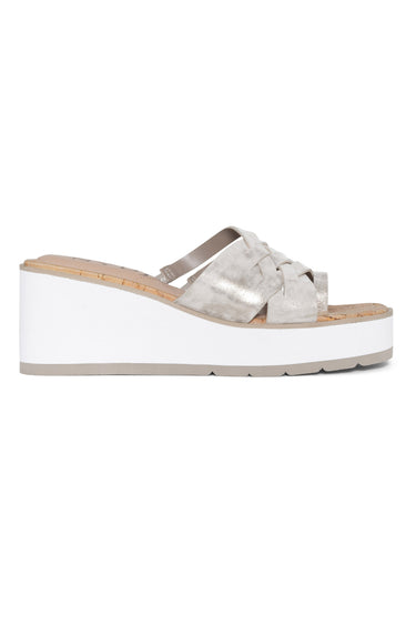 NYDJ Reesie Wedge Sandals In Metallic Suede - Pewter
