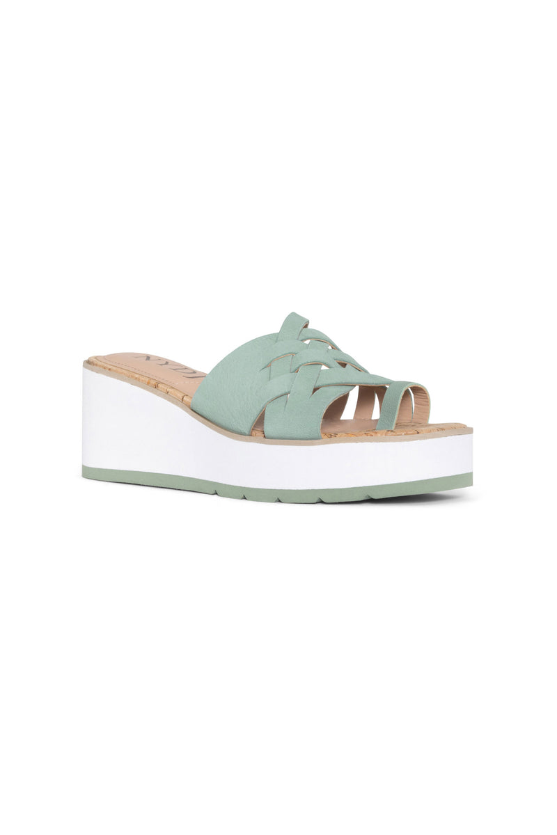 NYDJ Reesie Wedge Sandals In Tumbled Leather - Jade