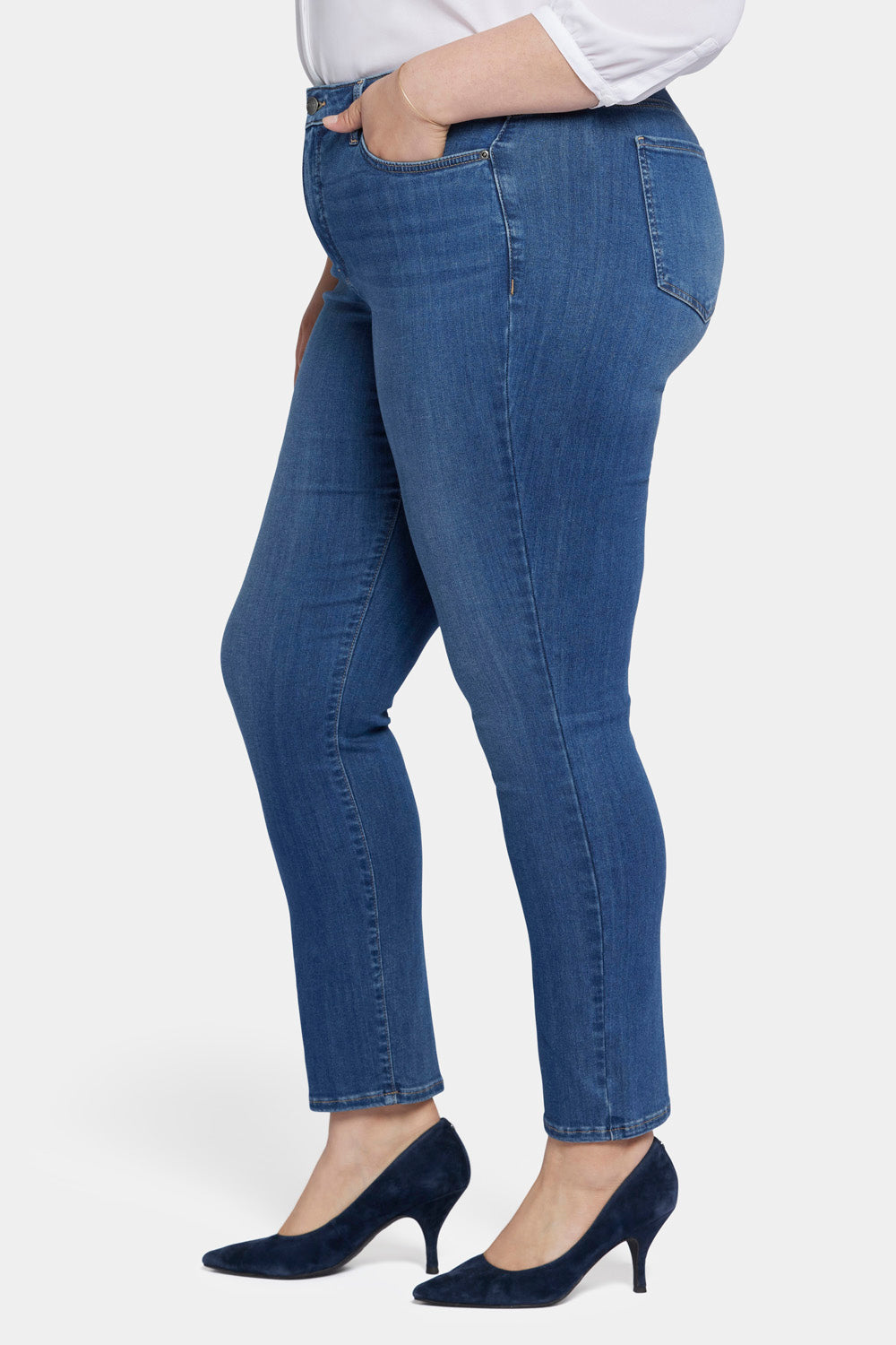 Sheri Slim Jeans In Plus Size - Rockford