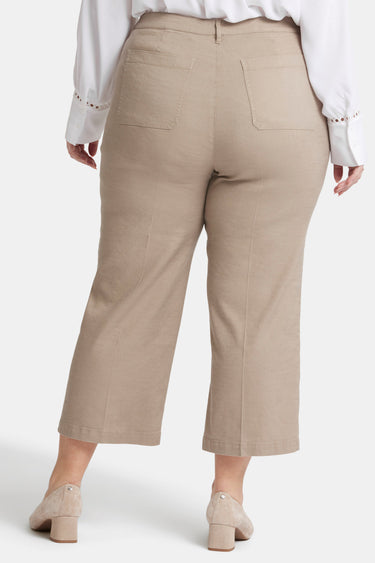 NYDJ Wide Leg Cargo Capri Pants In Plus Size In Stretch Linen - Saddlewood
