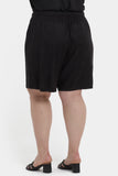 NYDJ Breezy Bermuda Shorts In Plus Size In Stretch Linen - Black