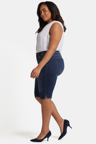NYDJ Sophie Bike Capri Jeans In Plus Size With Riveted Side Slits - Lotus Gardens
