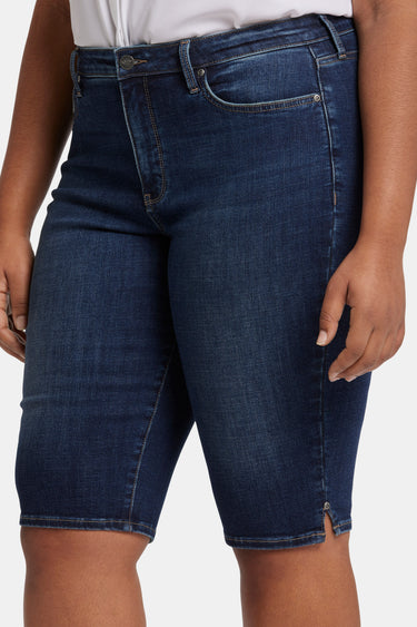 NYDJ Sophie Bike Capri Jeans In Plus Size With Riveted Side Slits - Lotus Gardens