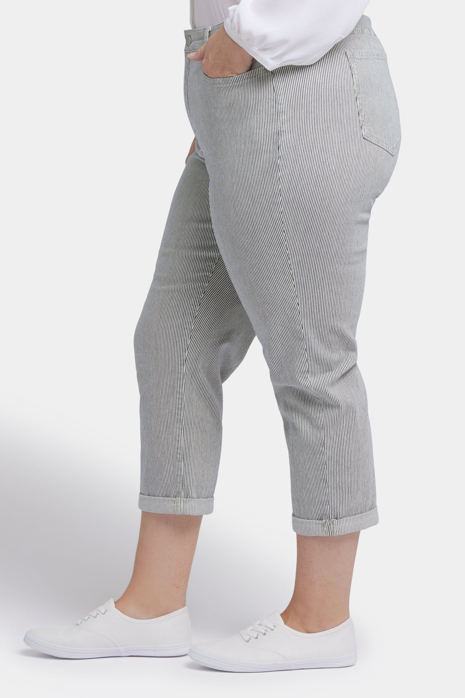 Chloe Skinny Capri Jeans In Plus Size With Roll Cuffs - Luarca