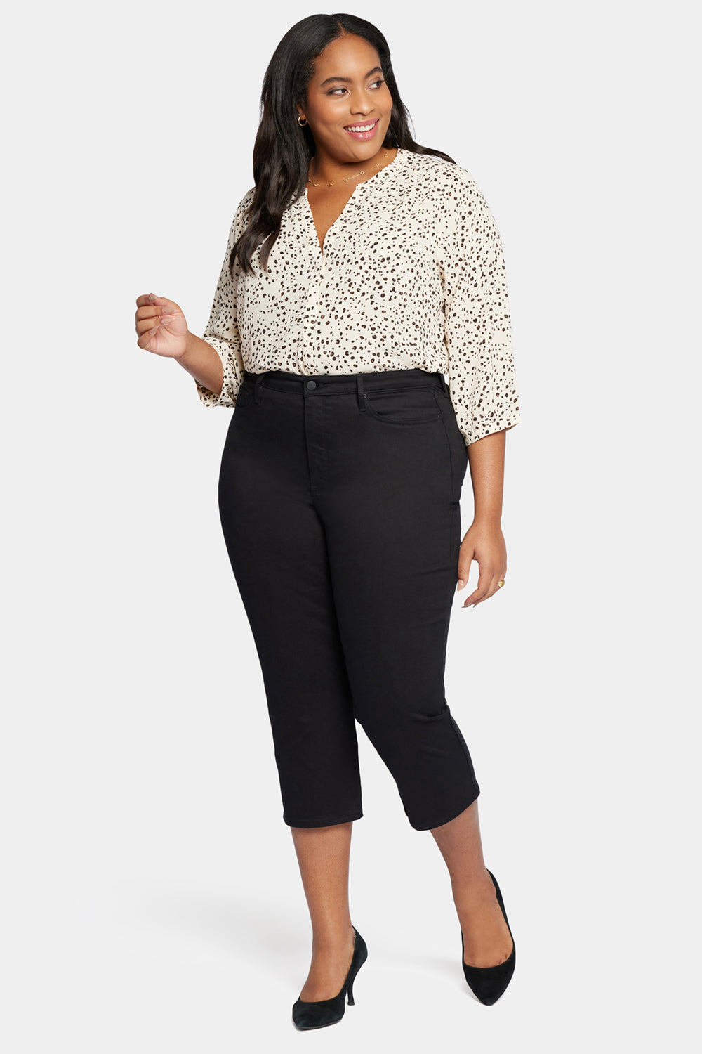 Joni Relaxed Capri Jeans In Plus Size With High Rise - Black Black