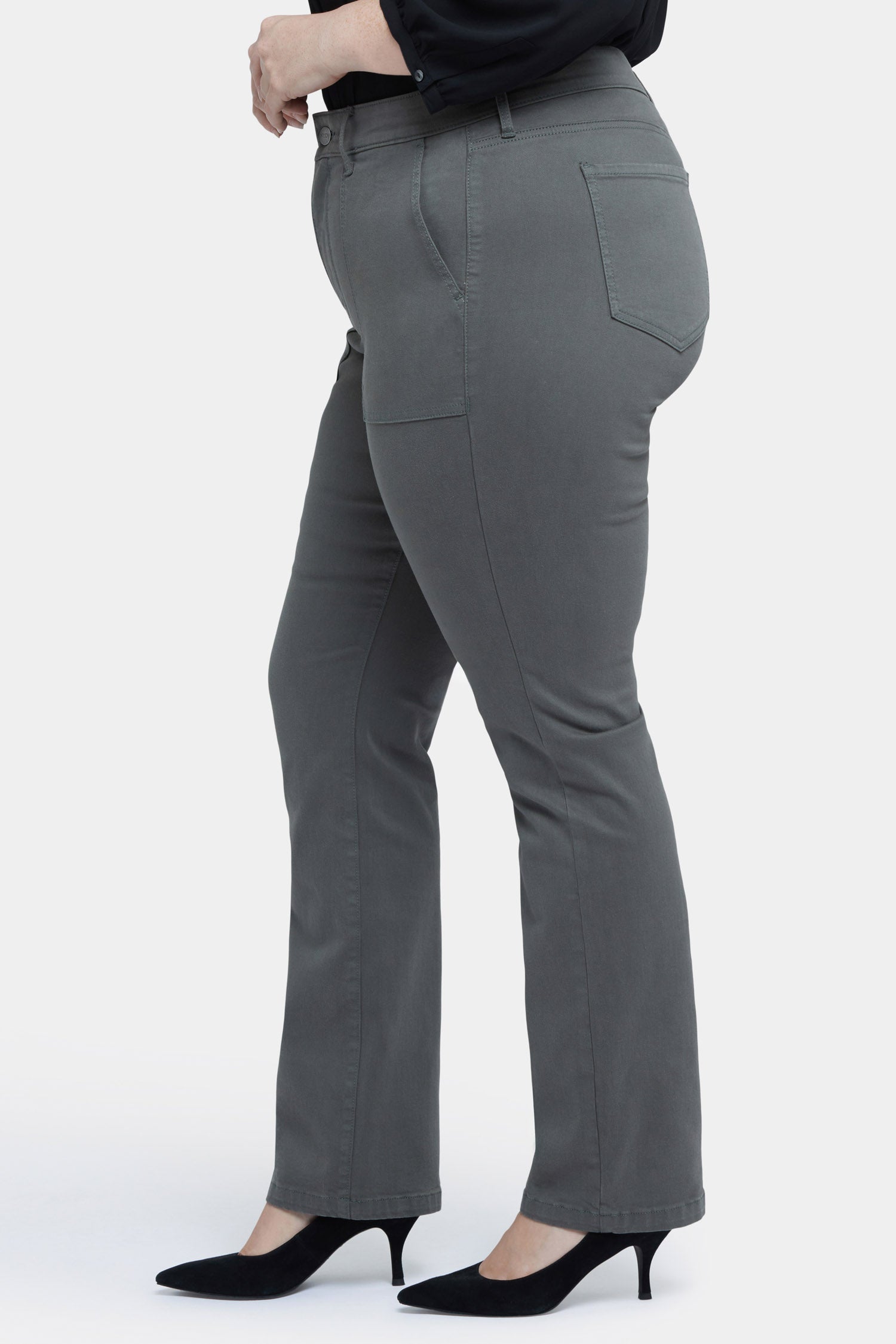 Marilyn Straight Jeans In Plus Size With Utility Pockets