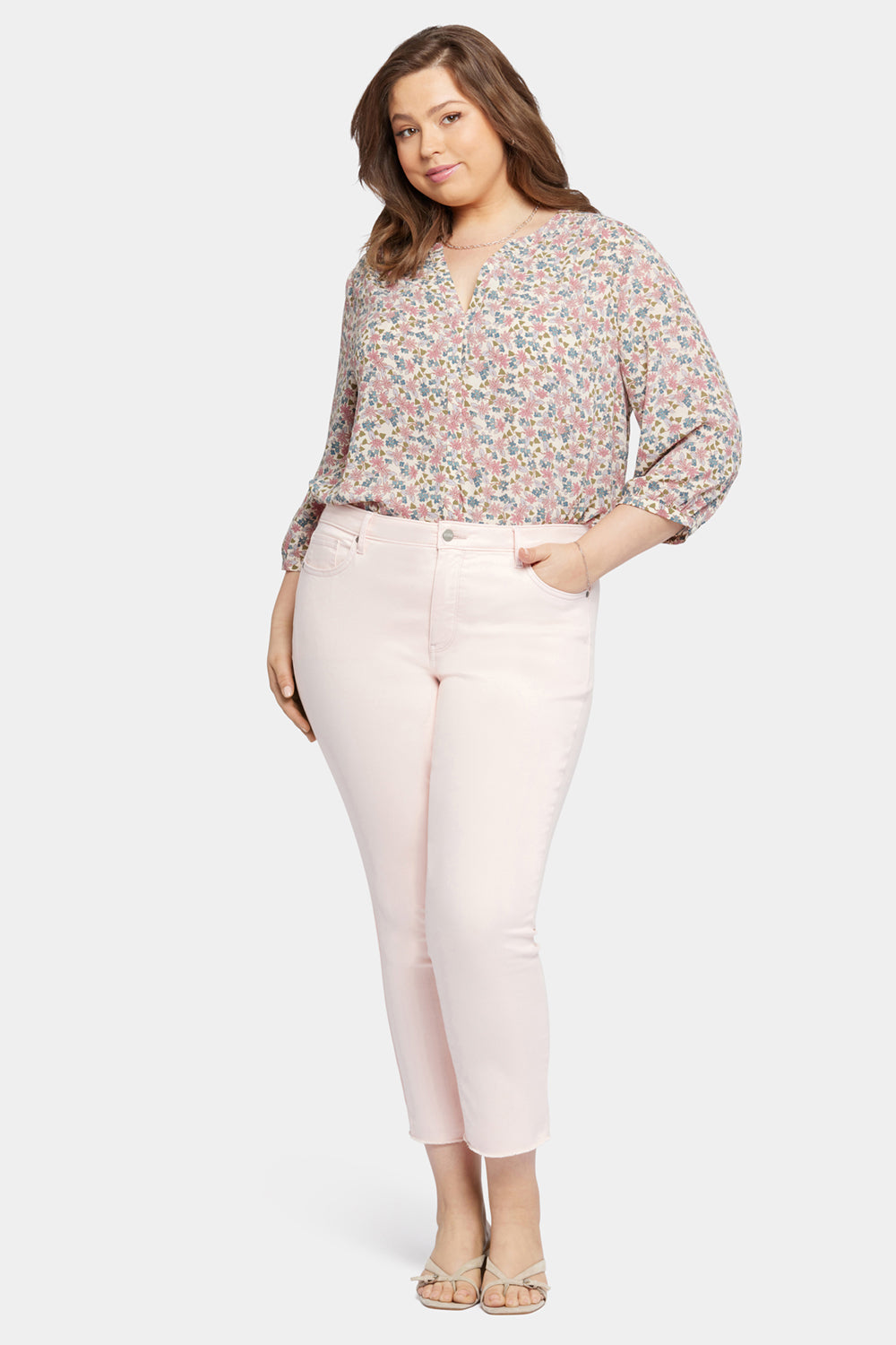 Sheri Slim Ankle Jeans In Plus Size With Frayed Hems