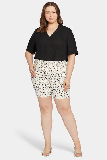 NYDJ Ella Denim Shorts In Plus Size With Side Slits - Ellensburg
