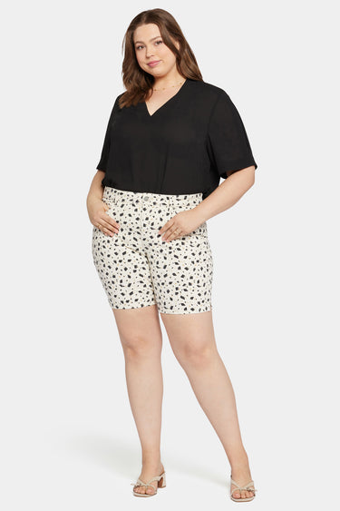 NYDJ Ella Denim Shorts In Plus Size With Side Slits - Ellensburg