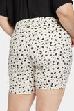 NYDJ Ella Denim Shorts In Plus Size With Side Slits - Ellensburg