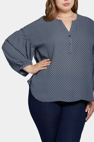 NYDJ Paulina Peasant Blouse In Plus Size - Diamond Peak