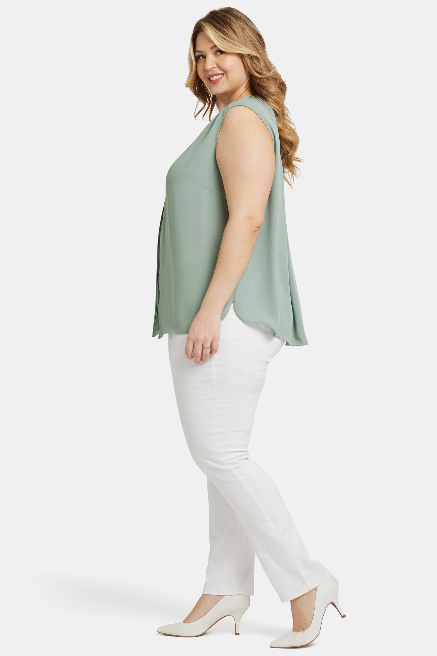 売れ筋商品|||エヌワイディージェイ カットソー トップス レディース Plus Size Sleeveless Pintuck Blouse Lily Pad Sleeveless Pintuck Blouse In Plus Size - Lily Pad Solids | NYDJ
