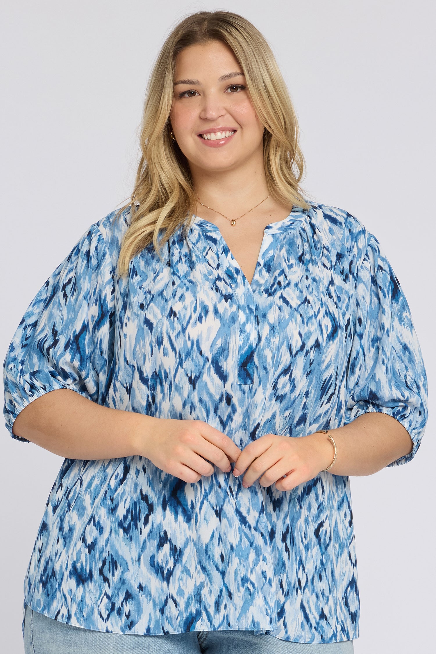 Short Puff Sleeved Popover Top In Plus Size - Blue Visions Multi